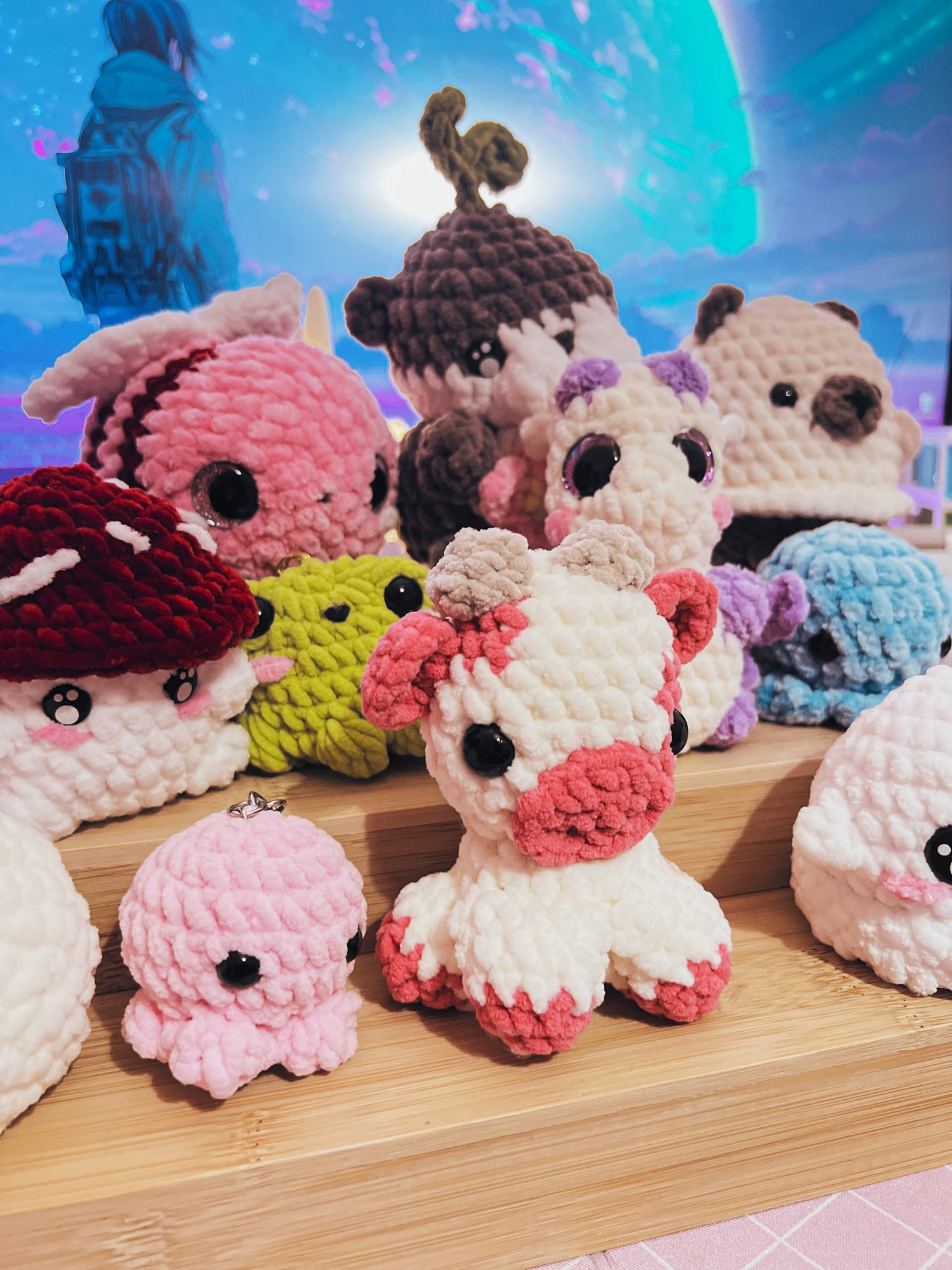 Acessórios e peluches de crochê