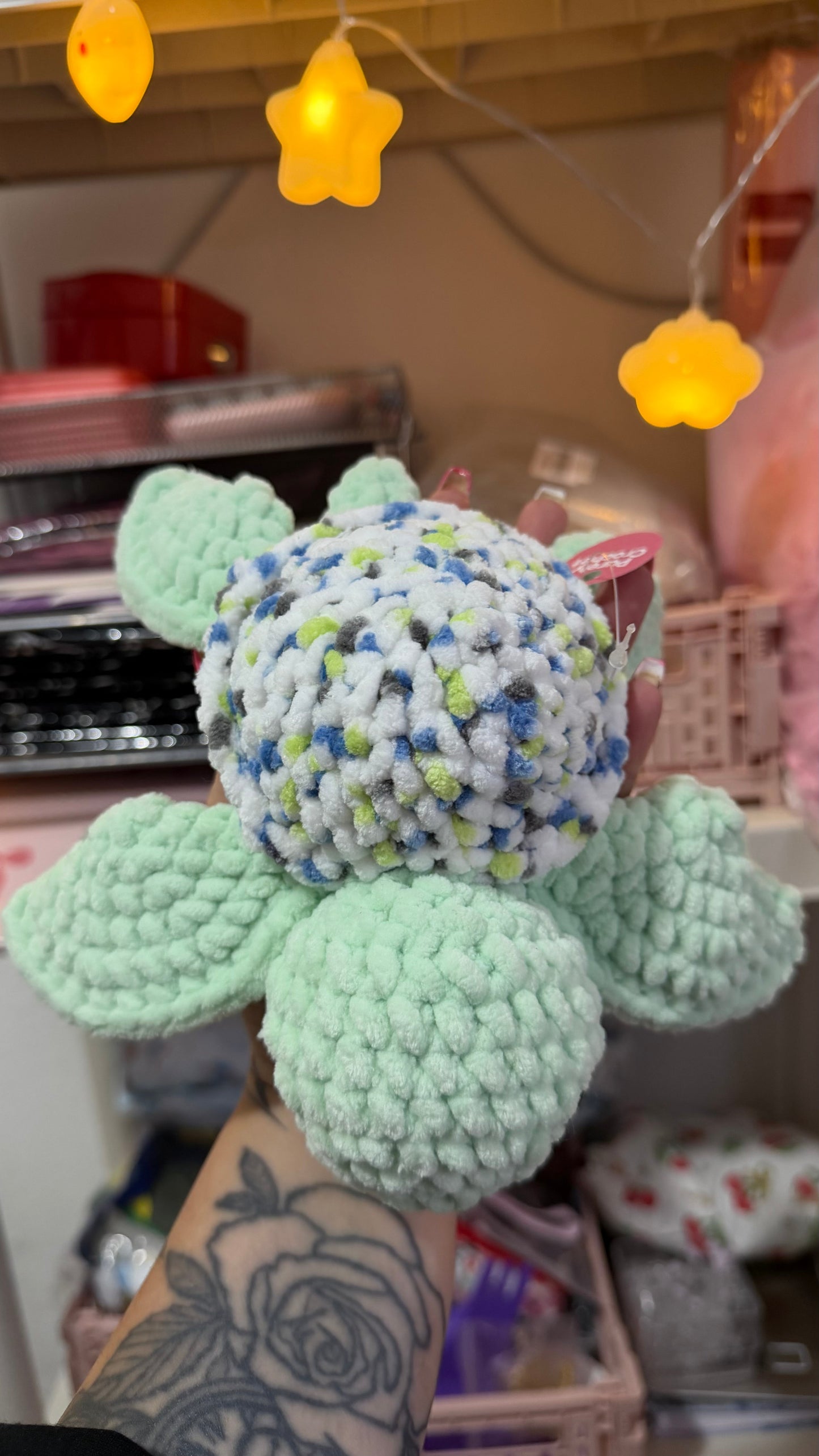 Peluche tartaruga amigurumi crochê costas