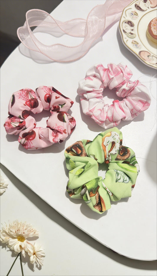 srunchies rosas e verde