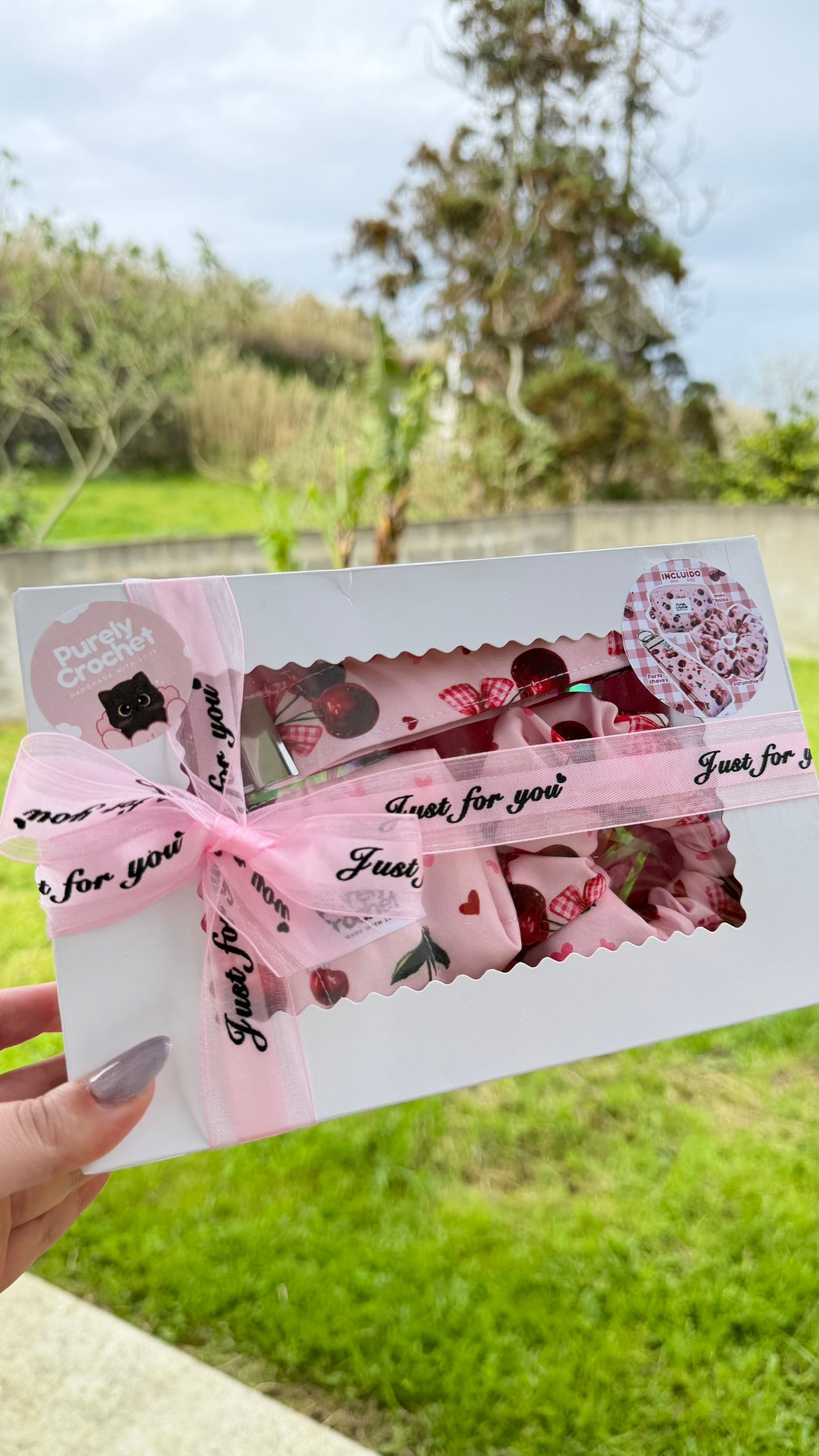 caixa rosa para oferecer