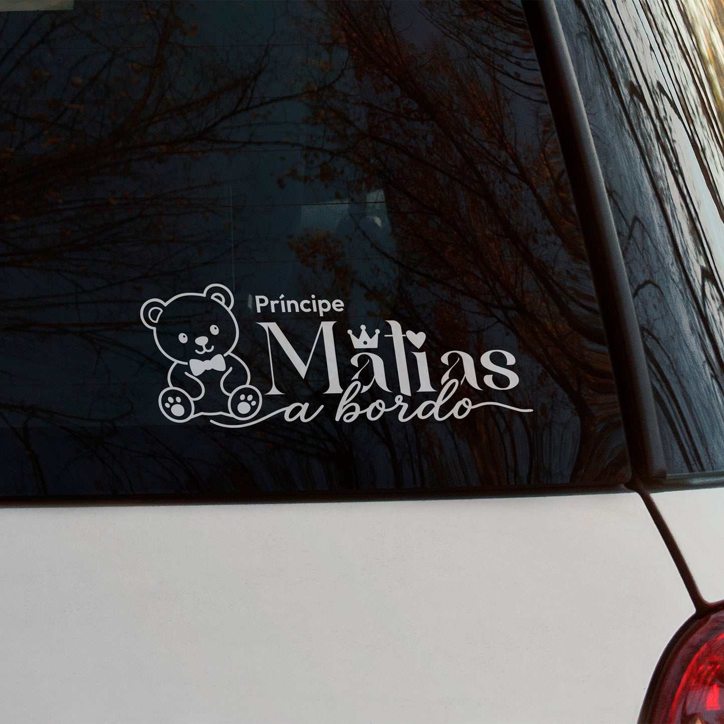 Adesivo bebé a bordo com nome personalizado