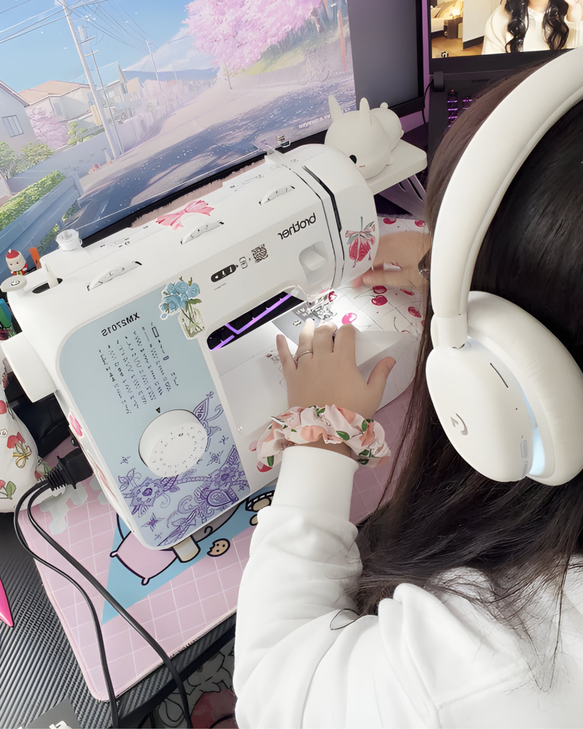 Costurando bolsa de maquiagem